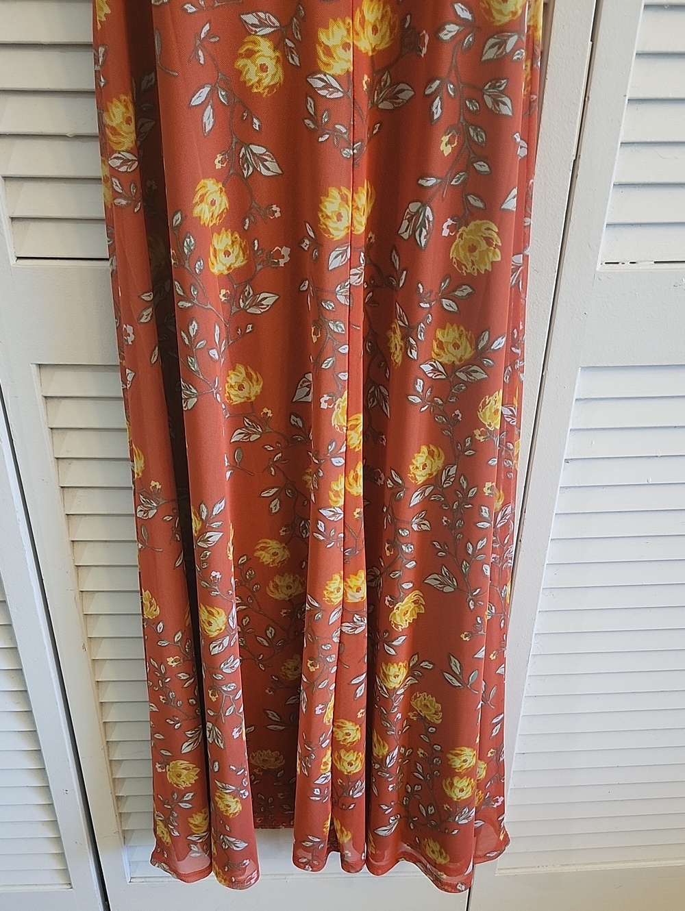 Sleeveless Rust Floral Maxi Dress with Tie Waist - Picture 10 of 10